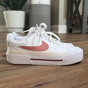 Women's Nike Legacy Lift Sneakers
